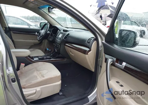 2014 Kia Sorento Lx из США, поврежденный, VIN 5XYKT3A60EG455713